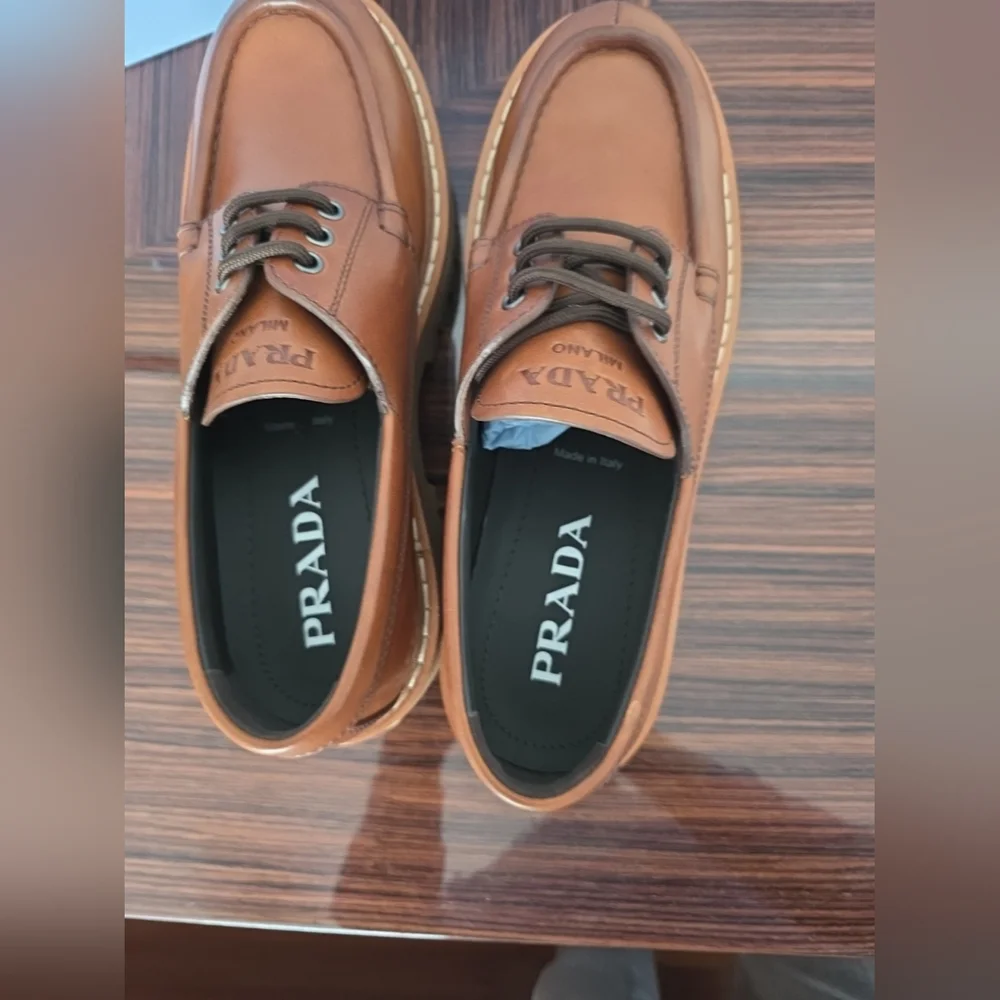 Prada Women's Brown Leather Shoes - Picture 9 of 12
